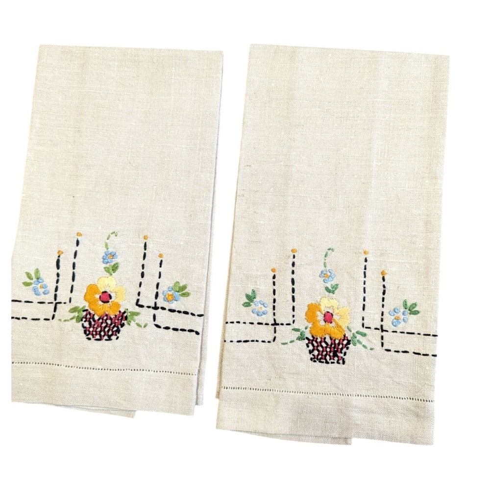 Vintage Hand Embroidered Floral Basket Linen Hand‎ Towels Set of 2 Natural Tan